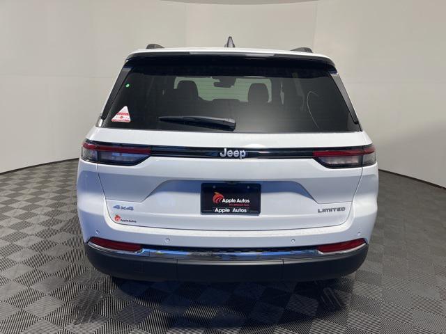 new 2025 Jeep Grand Cherokee car, priced at $43,104