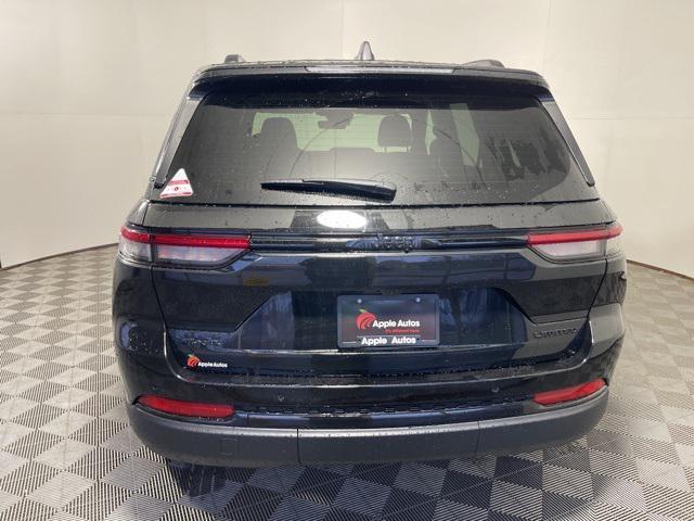 new 2025 Jeep Grand Cherokee car, priced at $49,047