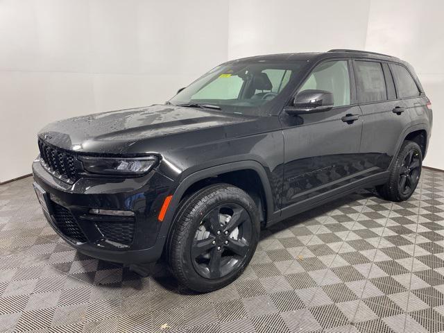 new 2025 Jeep Grand Cherokee car, priced at $49,047