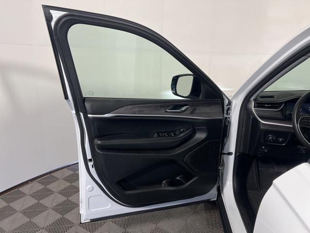 used 2023 Jeep Grand Cherokee L car, priced at $35,444