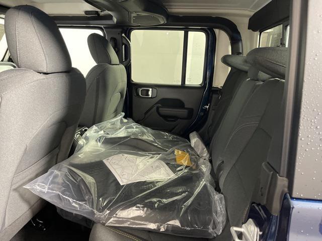 new 2025 Jeep Gladiator car, priced at $47,995