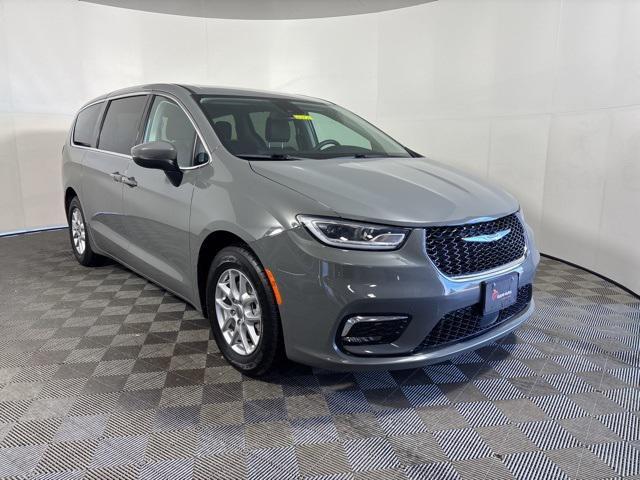 used 2023 Chrysler Pacifica car, priced at $20,663