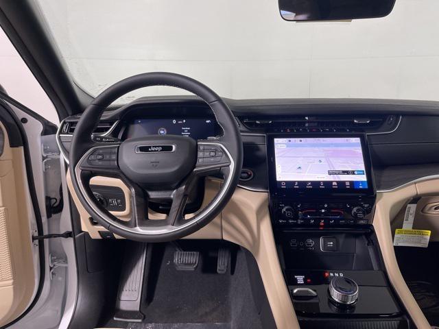 new 2025 Jeep Grand Cherokee car, priced at $45,908