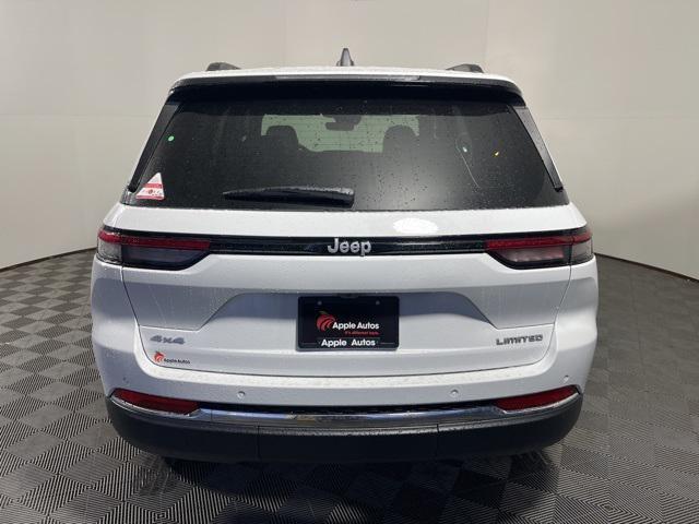 new 2025 Jeep Grand Cherokee car, priced at $45,908