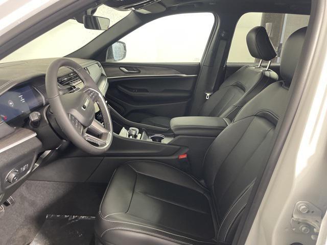new 2025 Jeep Grand Cherokee car, priced at $46,913