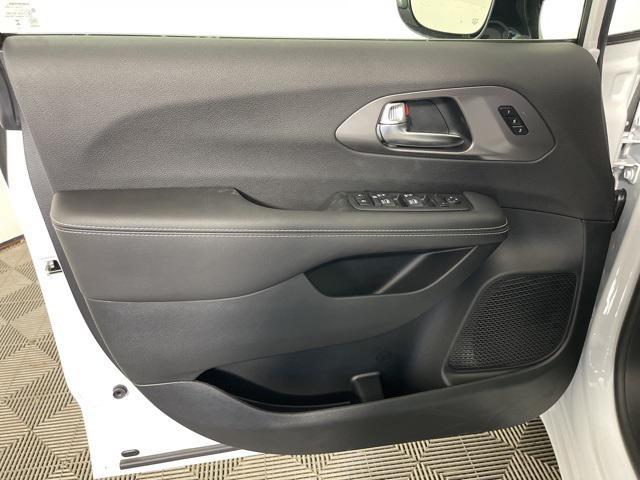 new 2026 Chrysler Pacifica car, priced at $39,780