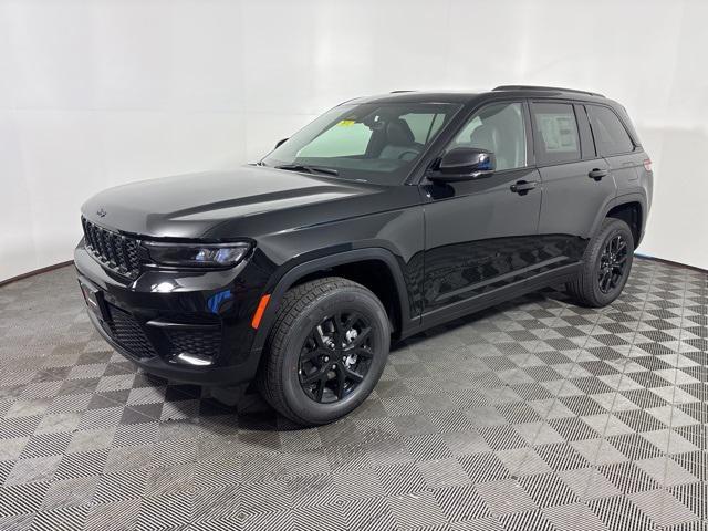 new 2025 Jeep Grand Cherokee car, priced at $42,236