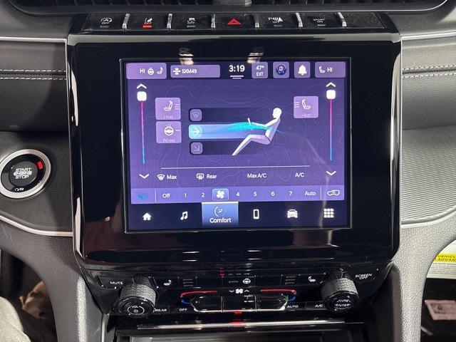 new 2025 Jeep Grand Cherokee car, priced at $42,236