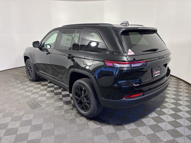 new 2025 Jeep Grand Cherokee car, priced at $42,236