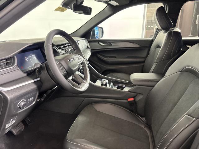 new 2025 Jeep Grand Cherokee car, priced at $42,236