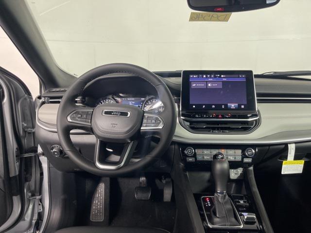new 2025 Jeep Compass car, priced at $33,250
