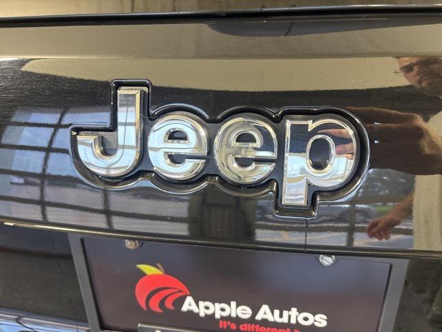 used 2022 Jeep Grand Cherokee car, priced at $29,443