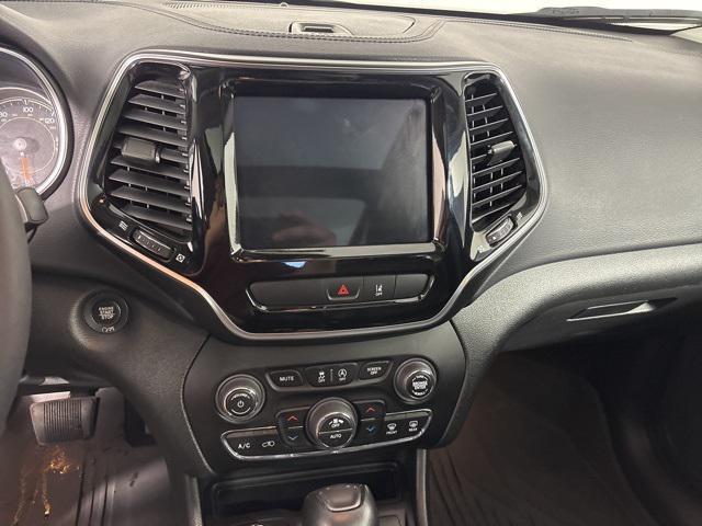 used 2022 Jeep Cherokee car, priced at $23,223