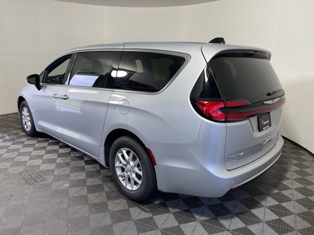 new 2026 Chrysler Pacifica car, priced at $40,602