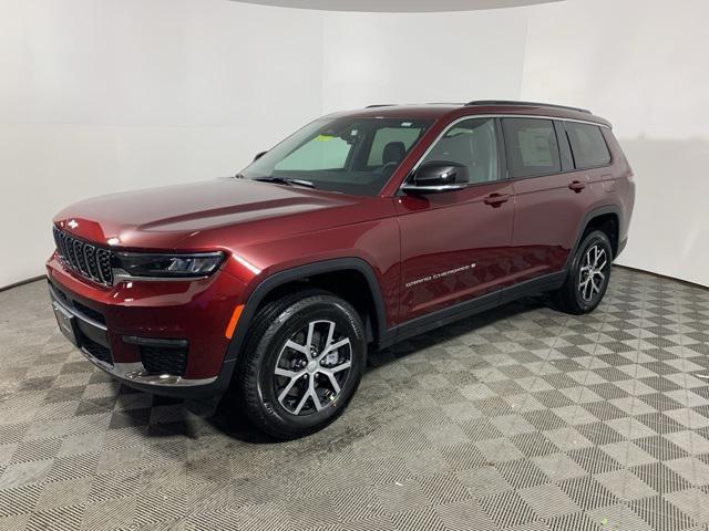 new 2025 Jeep Grand Cherokee car, priced at $42,323