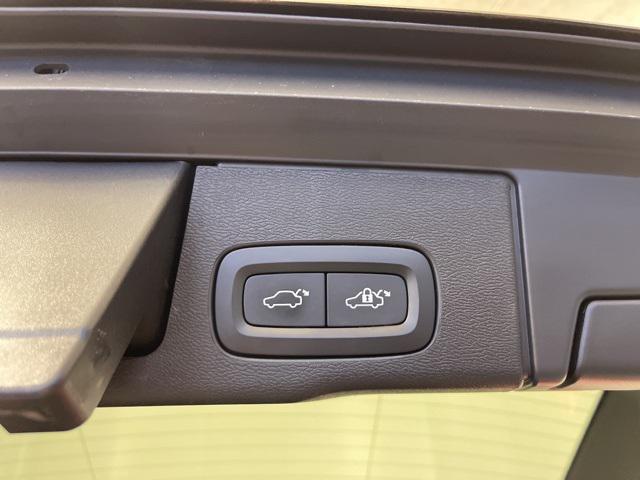 used 2023 Volvo XC60 car, priced at $26,999