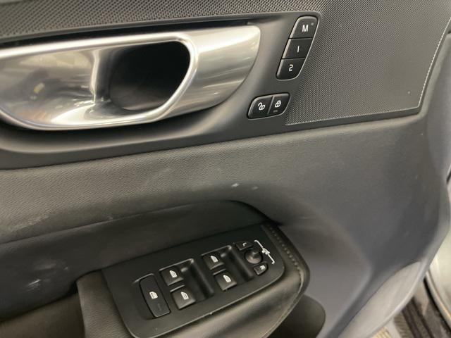 used 2023 Volvo XC60 car, priced at $26,999