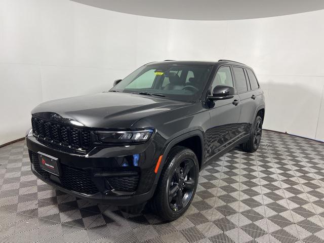 new 2024 Jeep Grand Cherokee car, priced at $41,395