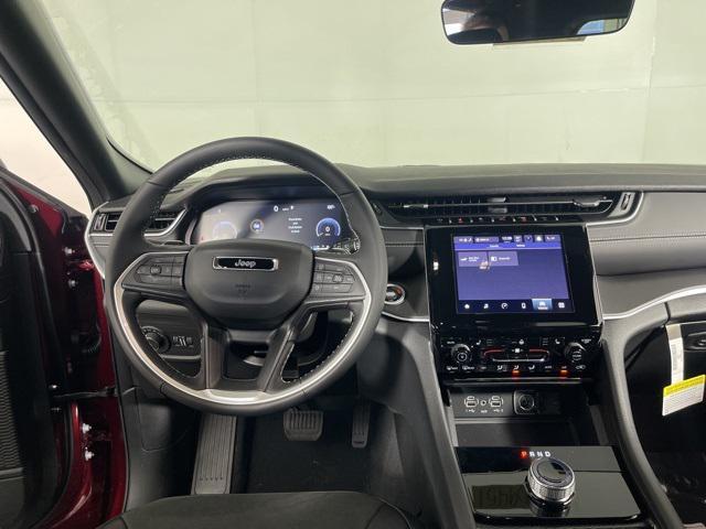 new 2025 Jeep Grand Cherokee car, priced at $43,495