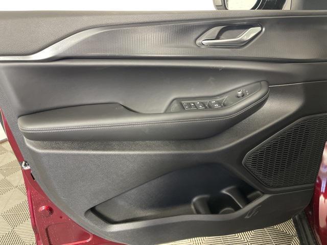 new 2025 Jeep Grand Cherokee car, priced at $43,495
