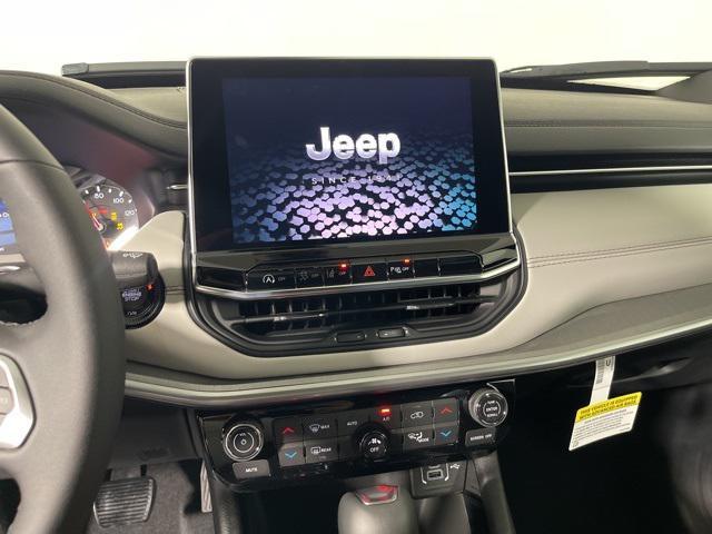 new 2025 Jeep Compass car, priced at $29,995