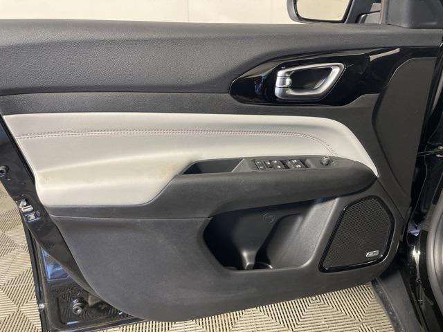 new 2025 Jeep Compass car, priced at $34,495