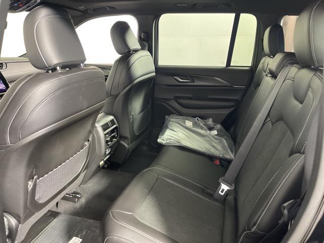 new 2025 Jeep Grand Cherokee car, priced at $45,261