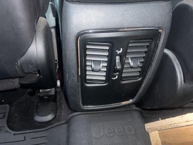 used 2016 Jeep Grand Cherokee car
