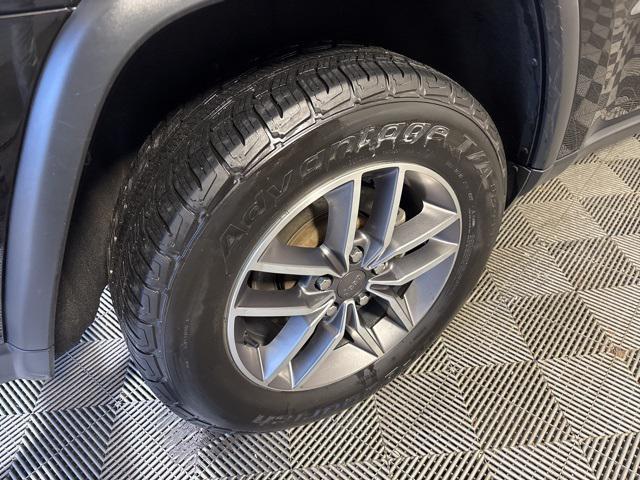 used 2021 Jeep Grand Cherokee car, priced at $27,730