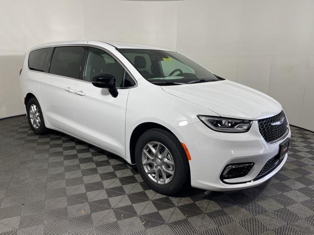 new 2026 Chrysler Pacifica car, priced at $40,936