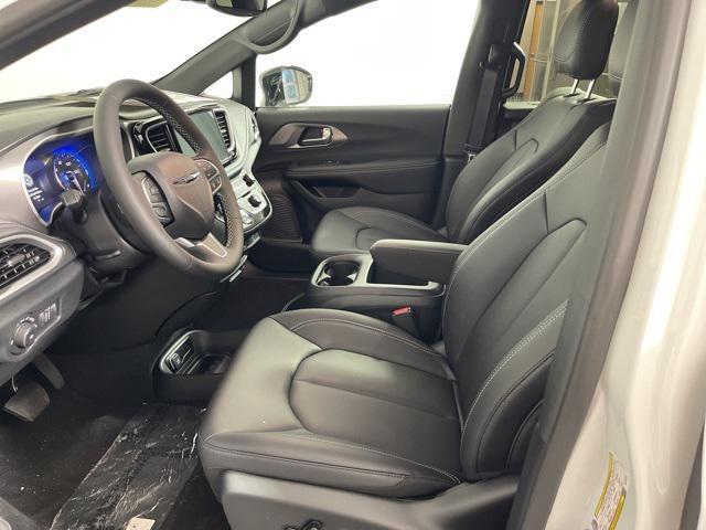 new 2026 Chrysler Pacifica car, priced at $40,936