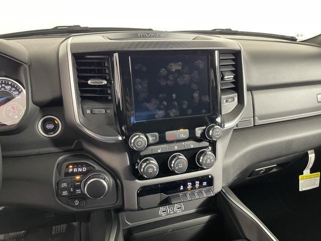 new 2025 Ram 1500 car, priced at $44,584