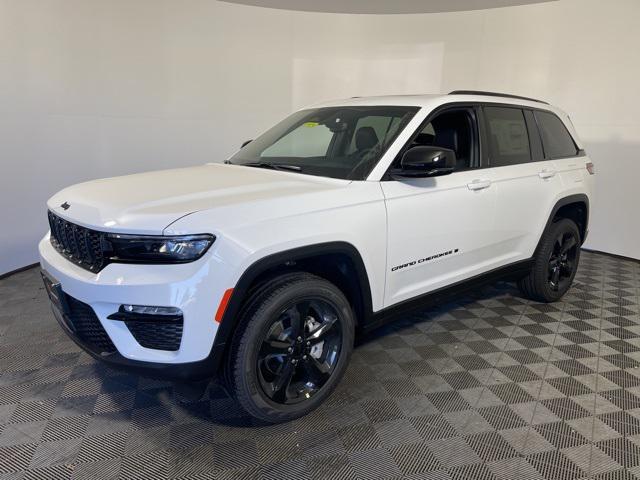 new 2025 Jeep Grand Cherokee car, priced at $49,559