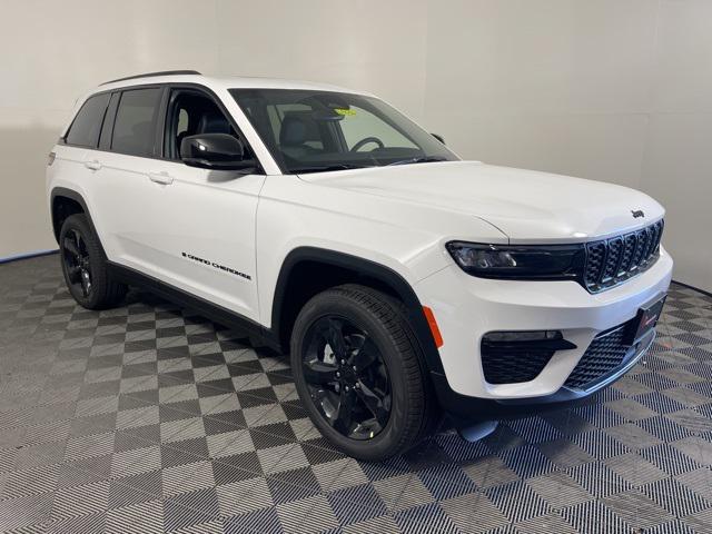 new 2025 Jeep Grand Cherokee car, priced at $49,559