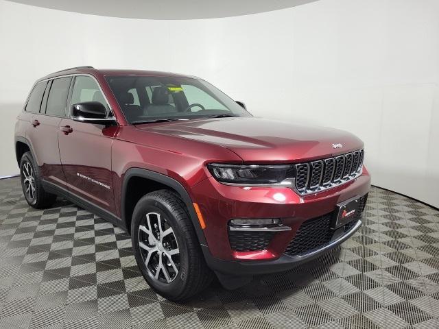 new 2025 Jeep Grand Cherokee car, priced at $41,392