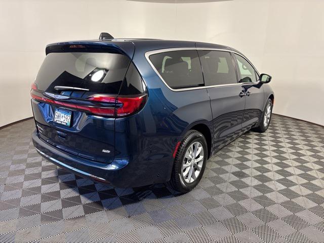new 2025 Chrysler Pacifica car, priced at $37,780