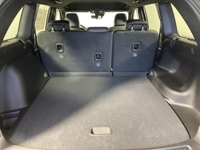 new 2025 Jeep Grand Cherokee car, priced at $42,372