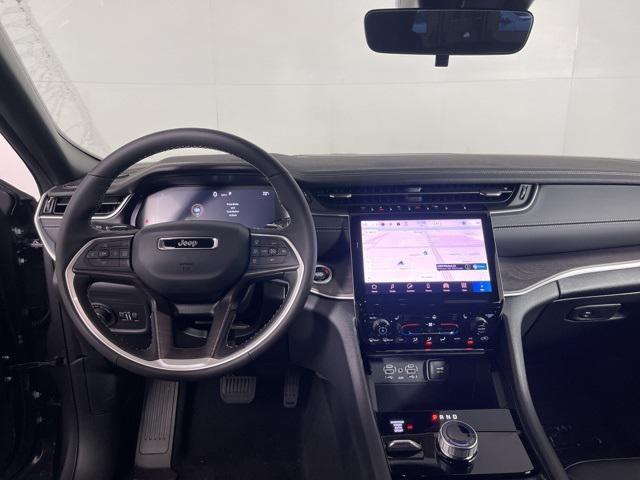 new 2025 Jeep Grand Cherokee car, priced at $42,372