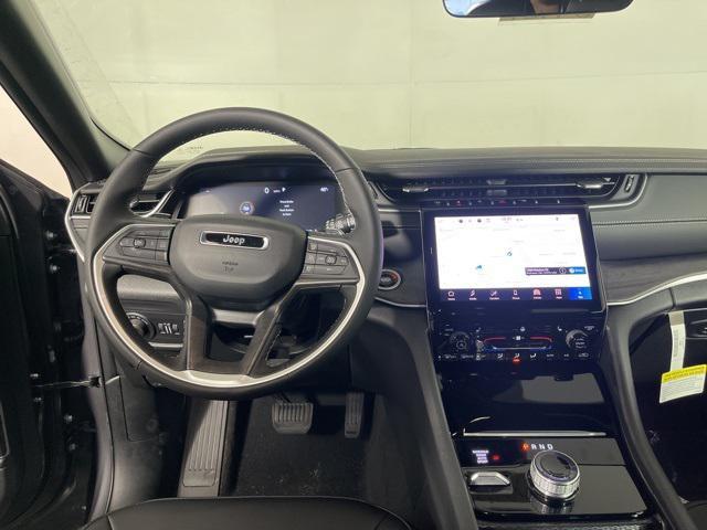 new 2025 Jeep Grand Cherokee car, priced at $49,967