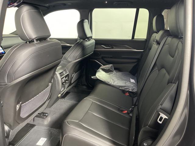 new 2025 Jeep Grand Cherokee car, priced at $49,967