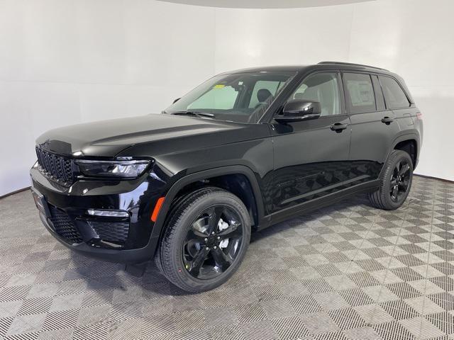 new 2025 Jeep Grand Cherokee car, priced at $48,322