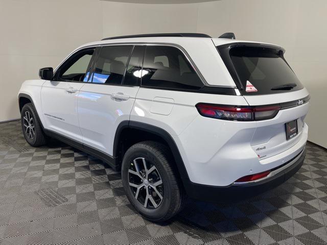 new 2025 Jeep Grand Cherokee car, priced at $41,750