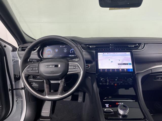 new 2025 Jeep Grand Cherokee car, priced at $41,750
