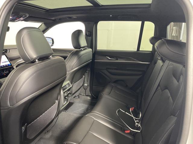 new 2025 Jeep Grand Cherokee car, priced at $41,750