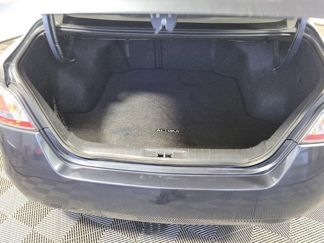 used 2015 Nissan Altima car