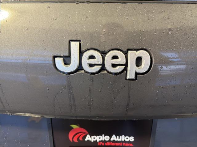 new 2025 Jeep Grand Cherokee car, priced at $48,272