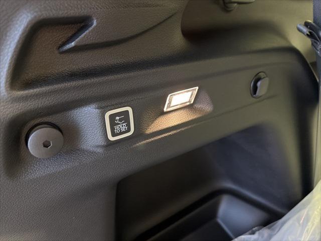 new 2025 Jeep Grand Cherokee car, priced at $48,272