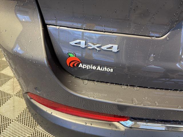 new 2025 Jeep Grand Cherokee car, priced at $48,272