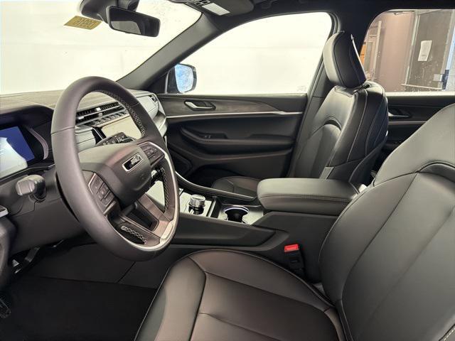new 2025 Jeep Grand Cherokee car, priced at $48,272