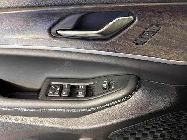 new 2025 Jeep Grand Cherokee car, priced at $48,272